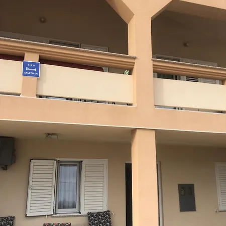 Apartment Nearby Bus Station Vir