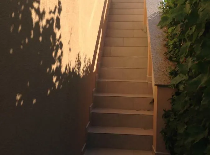 Apartmán Very Spacious - Fully Air Conditioned - Nearby Bus Station Vir